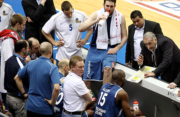 以知名女企 以知名女企