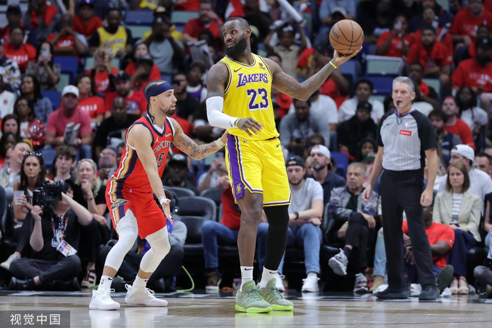 致力于拓宽 致力于拓宽